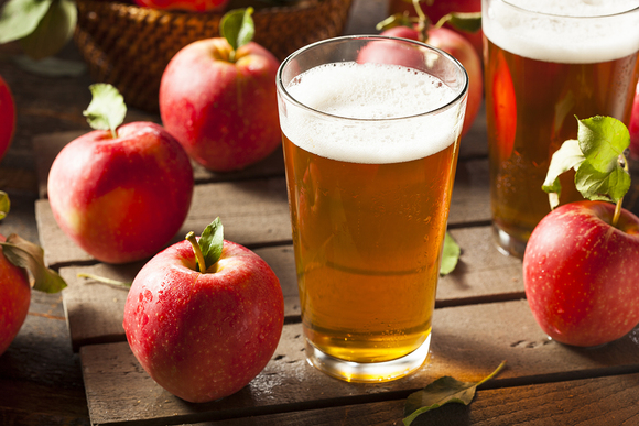 День яблочного сидра отмечается ежегодно 18 ноября